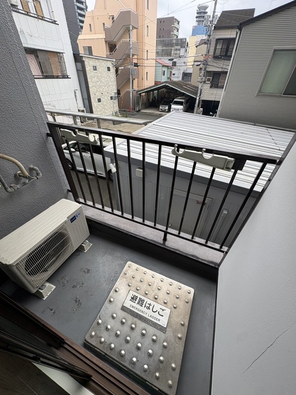 バルコニー