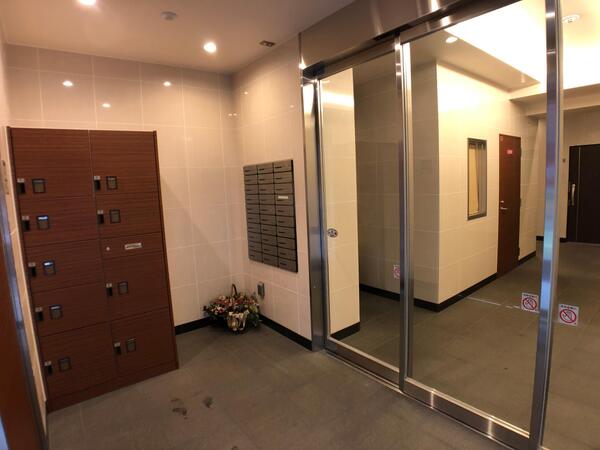 建物エントランス