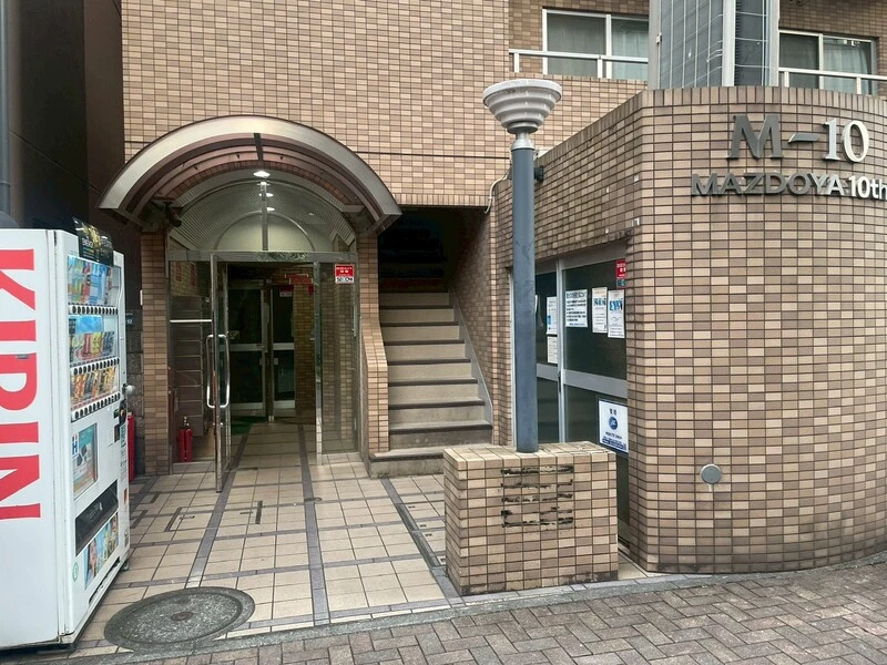 建物エントランス