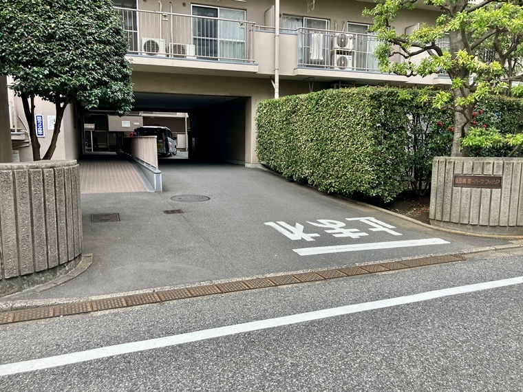 建物エントランス