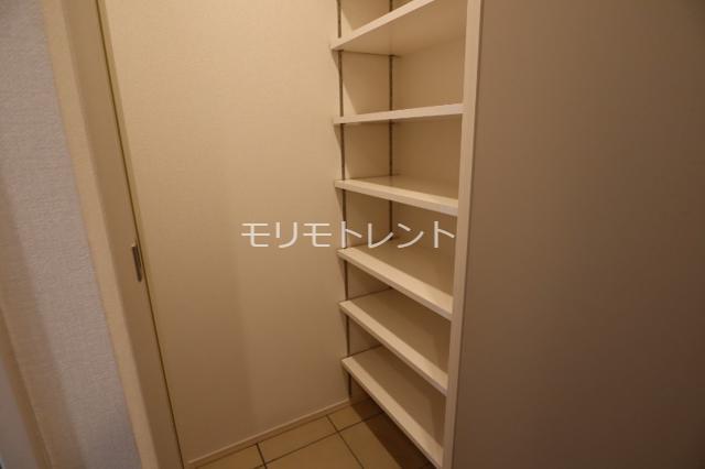 収納