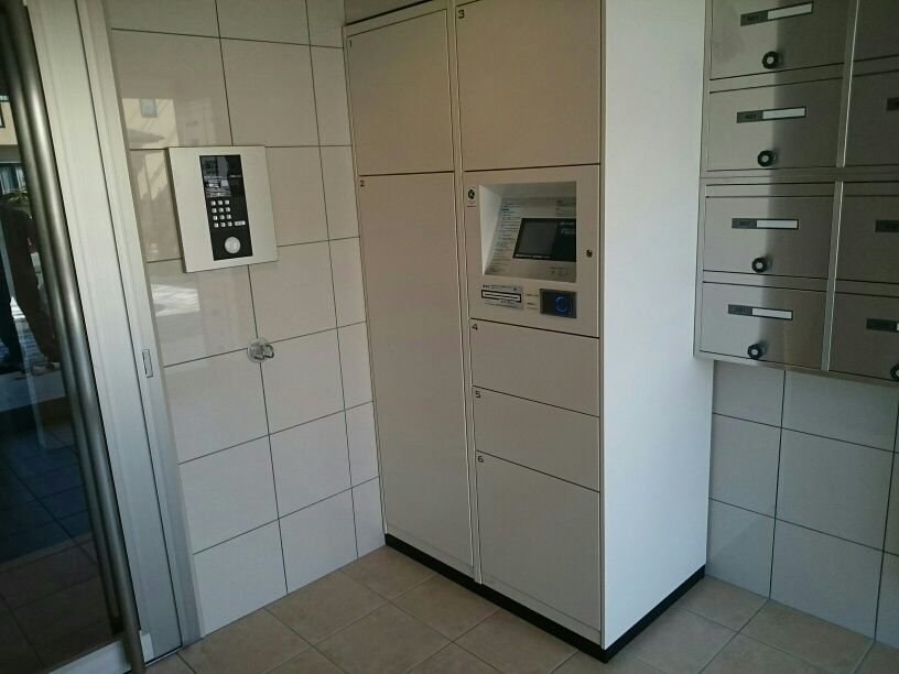 建物エントランス