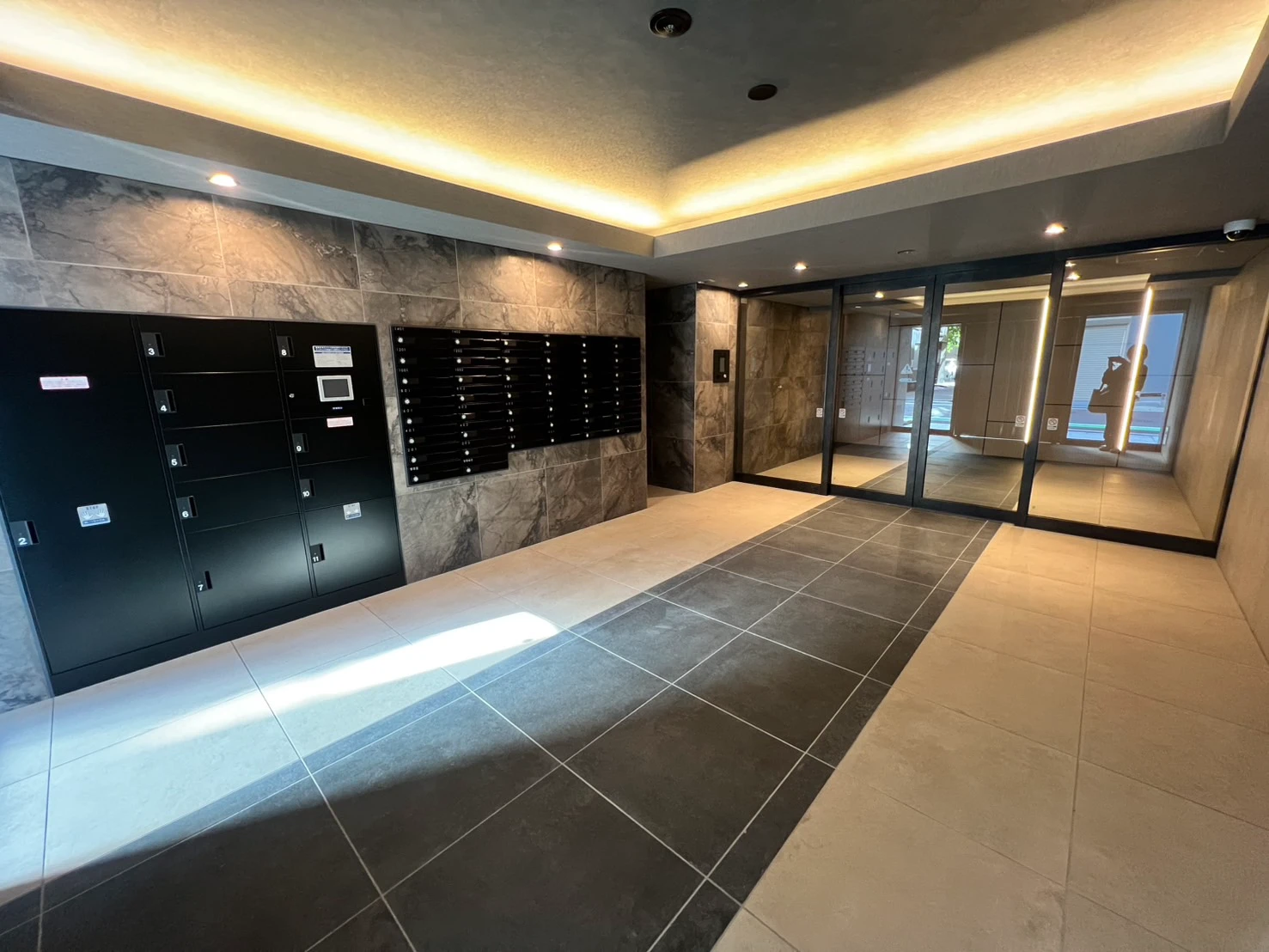 建物エントランス