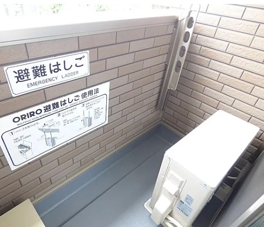 バルコニー