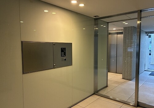 建物エントランス
