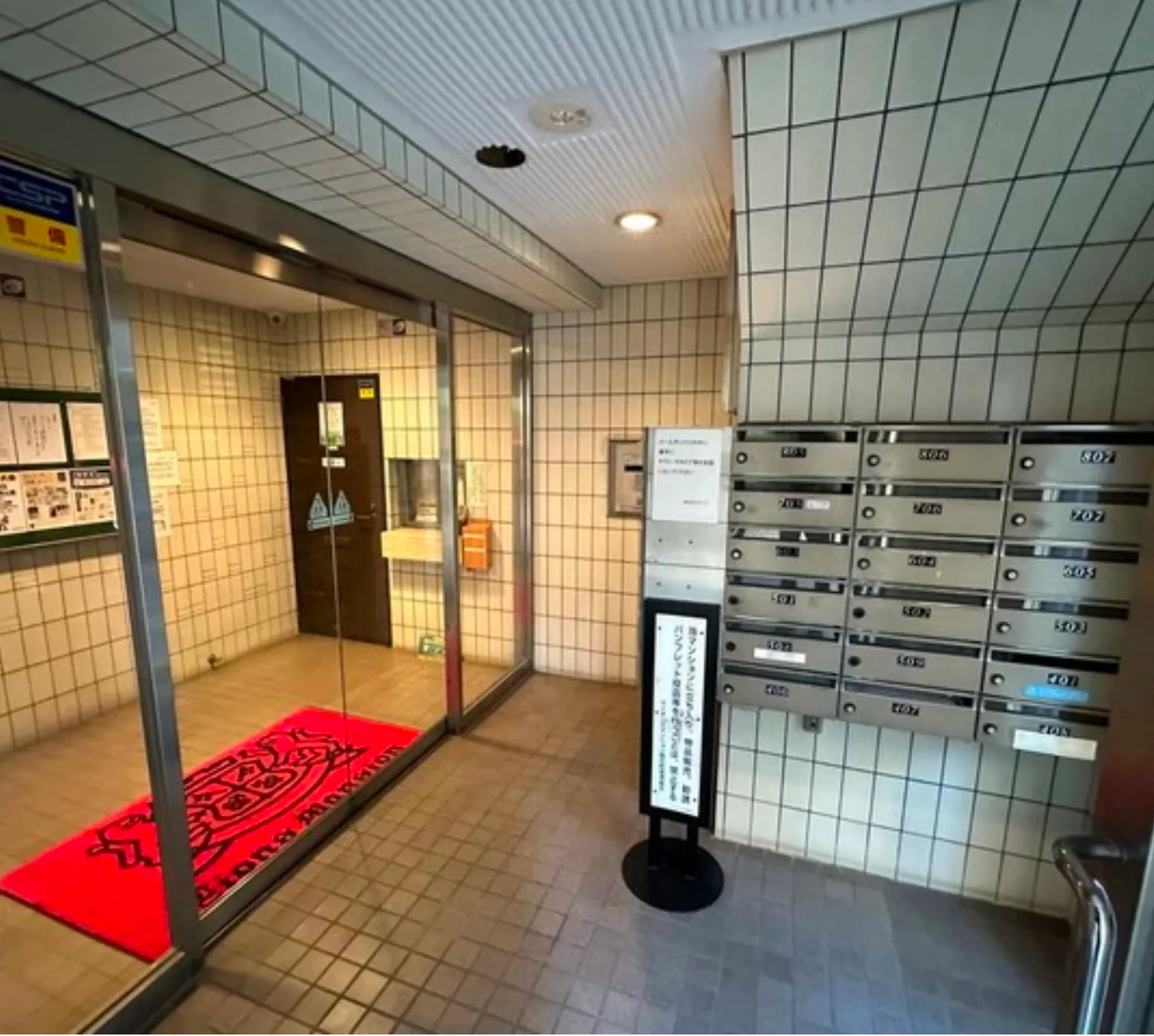 建物エントランス
