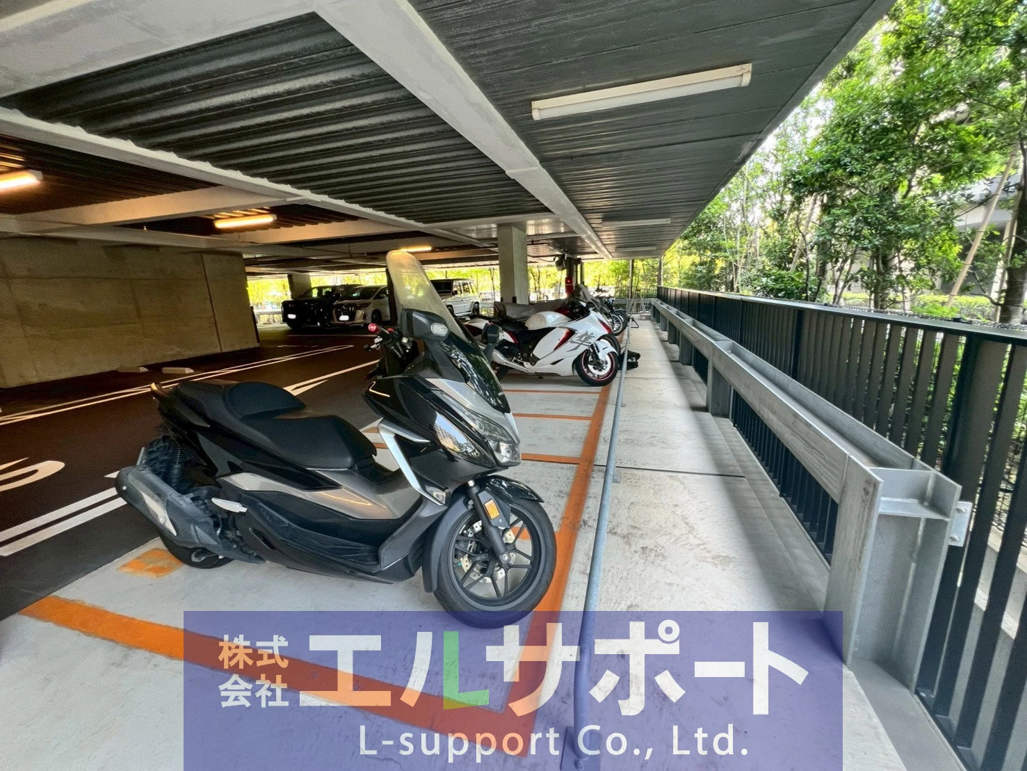 駐車場