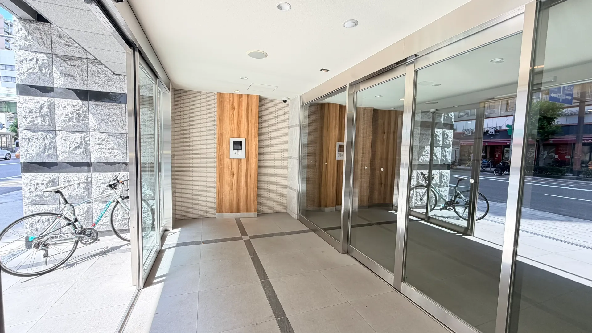 建物エントランス