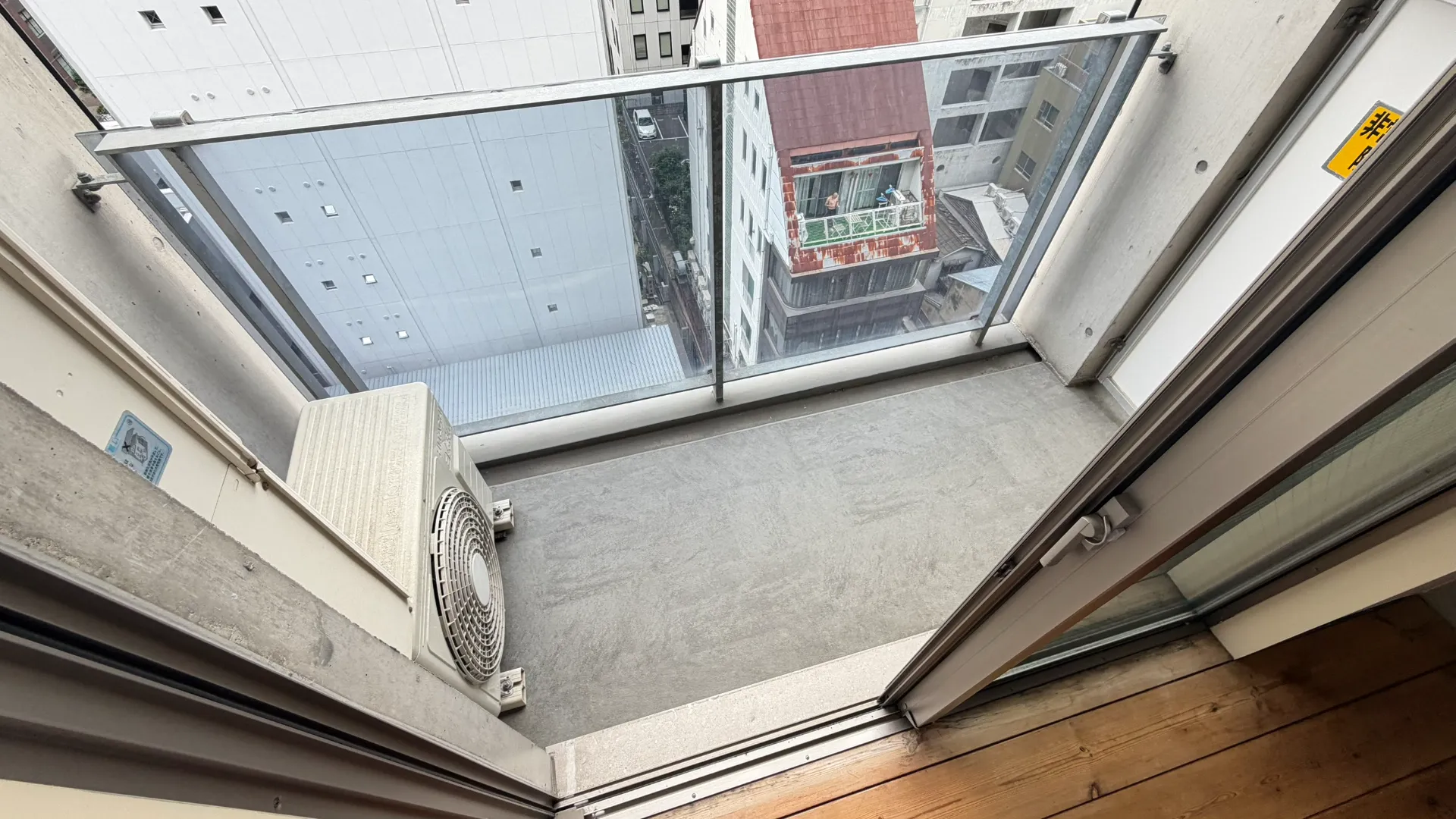バルコニー
