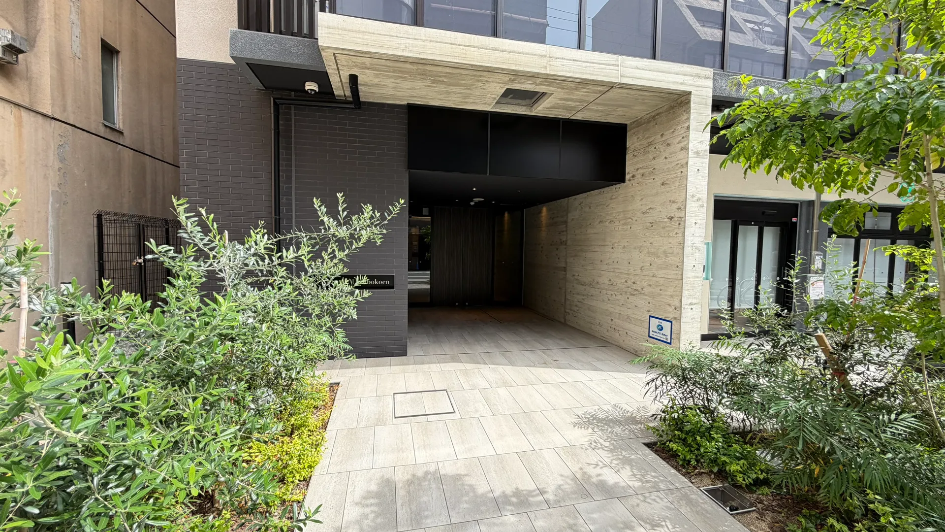 建物エントランス