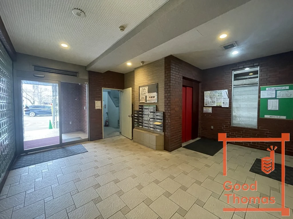 建物エントランス