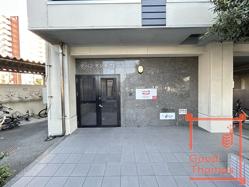 建物エントランス