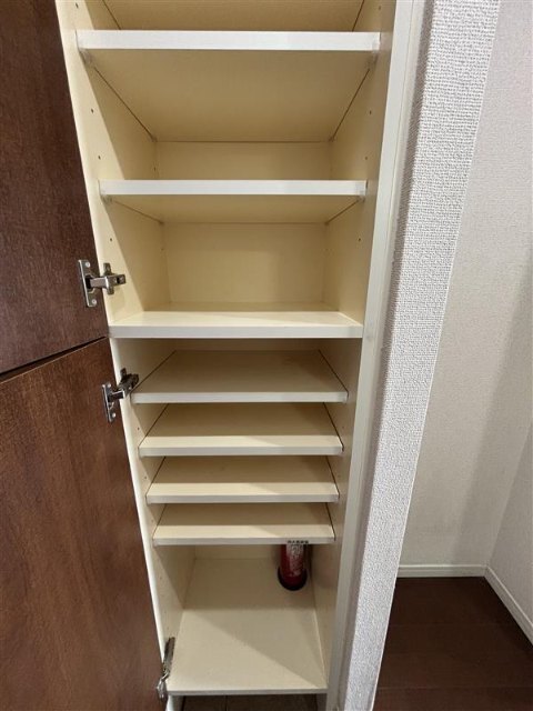 収納