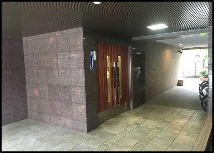 建物エントランス