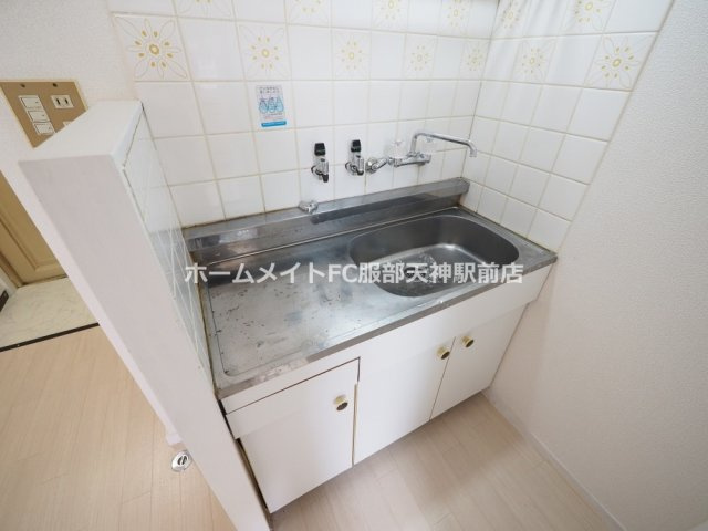 ストロング第3新大阪 202 キッチン