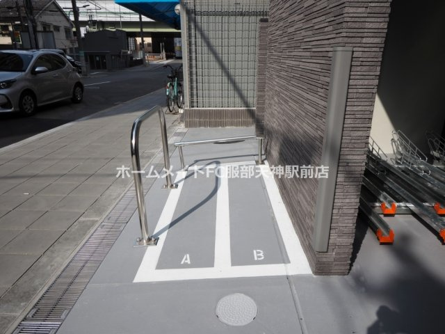 ミラージュパレス本町Depart 302 駐車場
