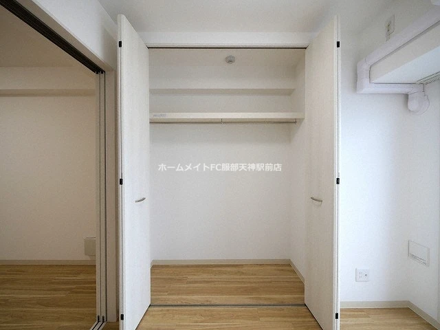 クローバー・メゾン服部 205 収納