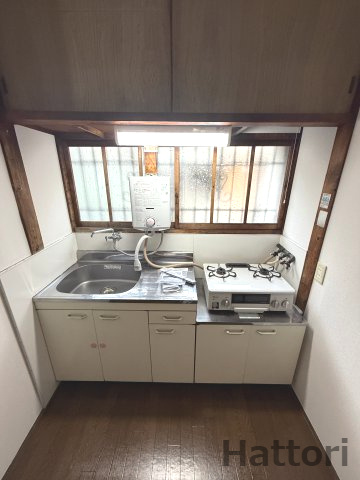 生田貸家 右 キッチン