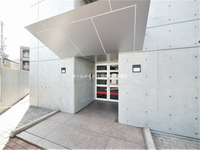スクエア 302 玄関