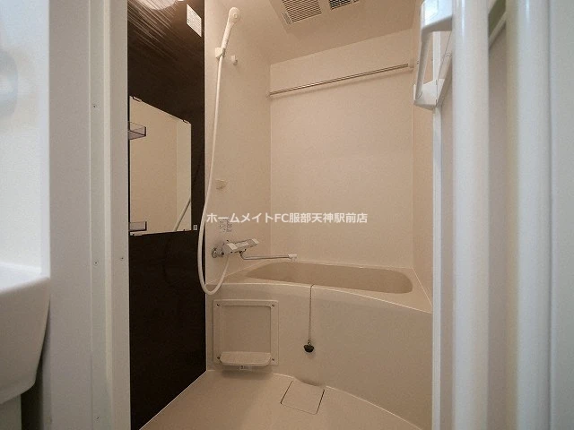 クローバー・メゾン服部 205 浴室
