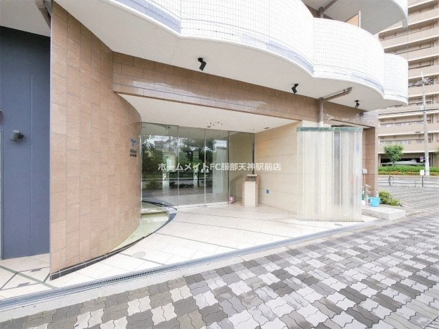 セレニテ新大阪弐番館 1502 玄関