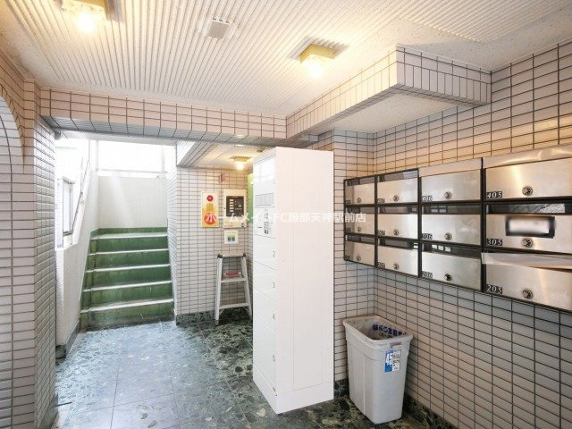 メゾン豊中パート16 205 ロビー