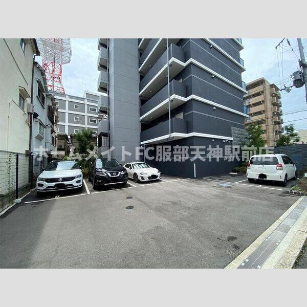 S-RESIDENCE三国WEST 903 駐車場