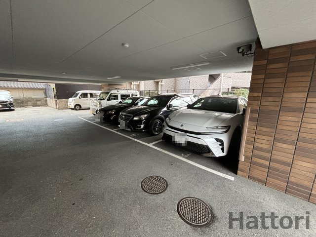 ふじハイツ 302 駐車場