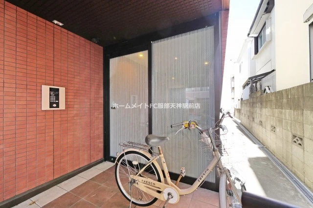 ヴィレッヂ曽根南 105 玄関
