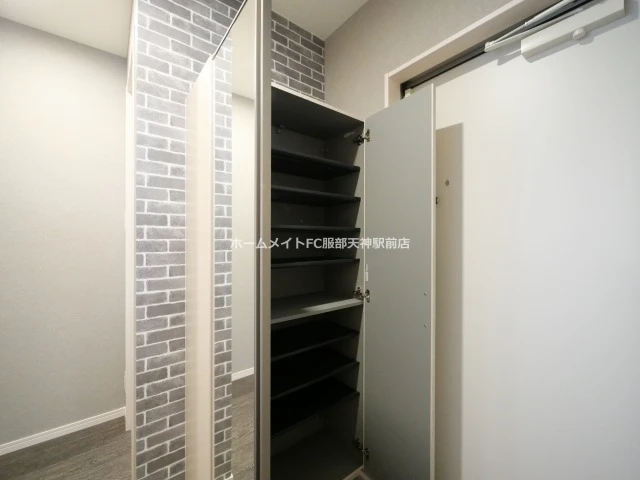 シャトーライフ蛍池 202 収納
