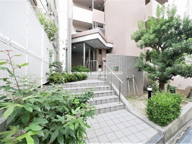 アルデール緑地 301 玄関