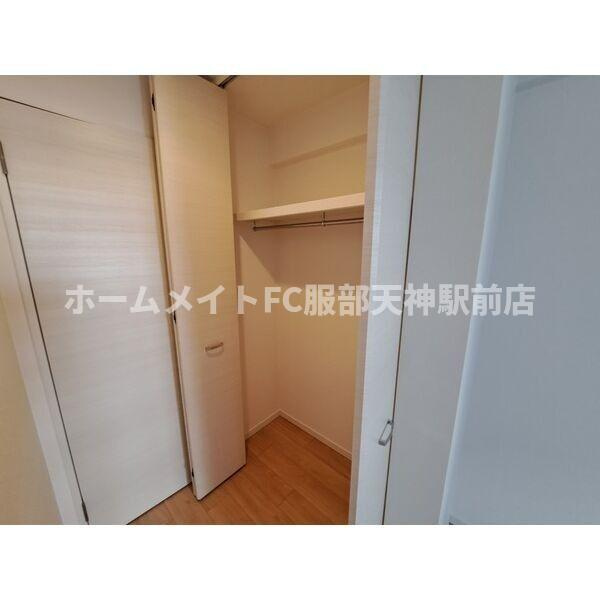 スプランディッド難波 713 収納