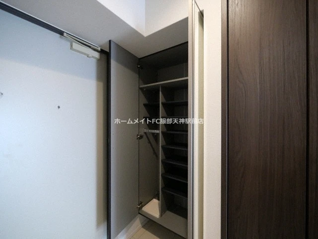 トリニティ豊中本町 302 収納