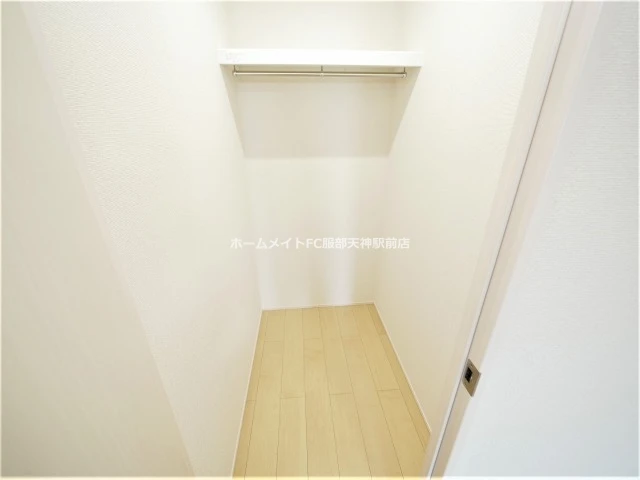 フジパレス服部本町II番館 102 収納