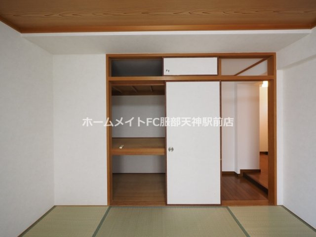 ハイツ西田 101 収納
