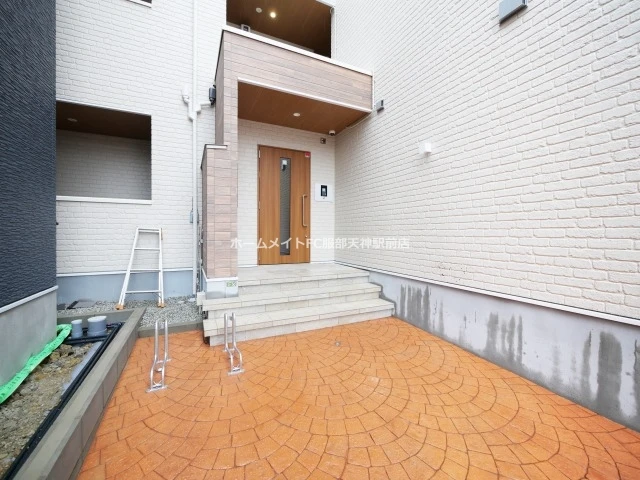 シャトーライフ蛍池 202 玄関