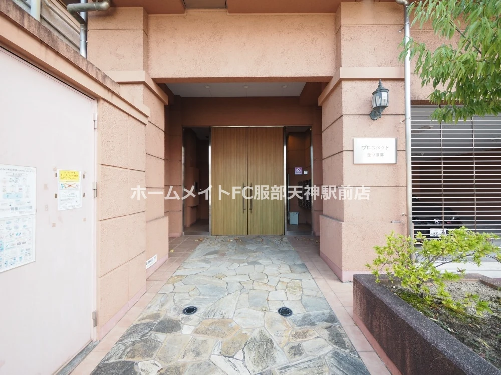 建物エントランス