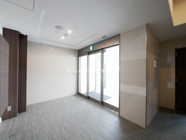 クローバー・グランツ曽根 203 玄関