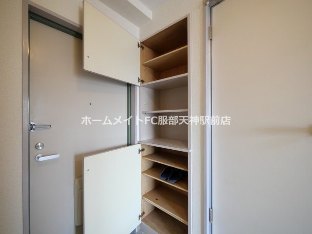 ギャレ蛍池新館 330 収納