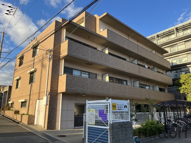 グランシャリオ 104 外観