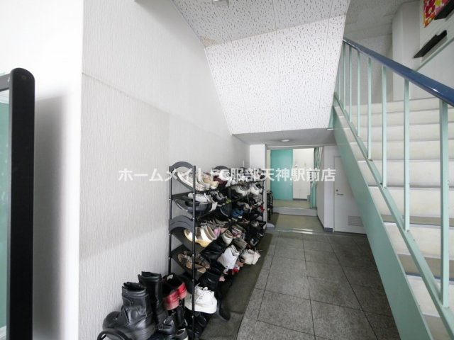 ギャレ蛍池新館 330 ロビー