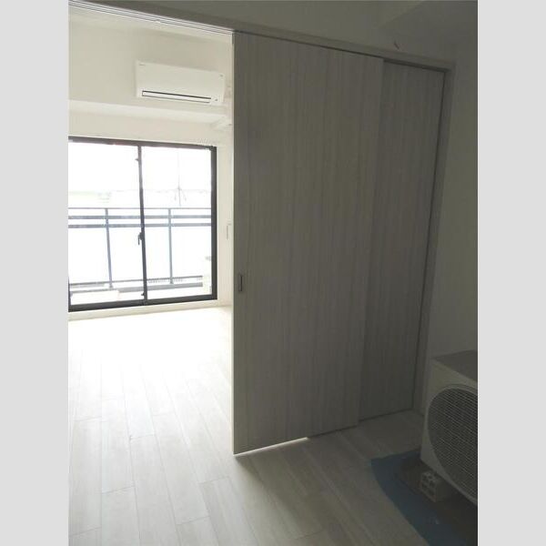 S-RESIDENCE堺筋本町Uno 909 リビング