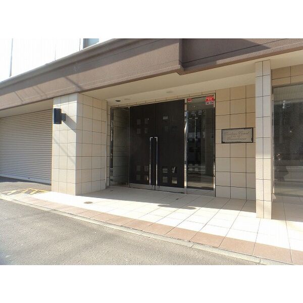 建物エントランス