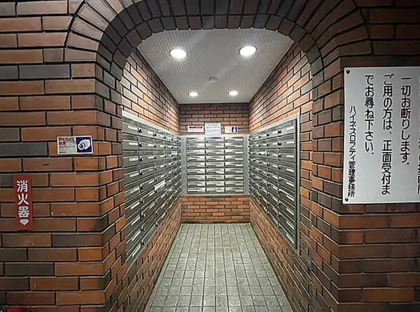 建物エントランス