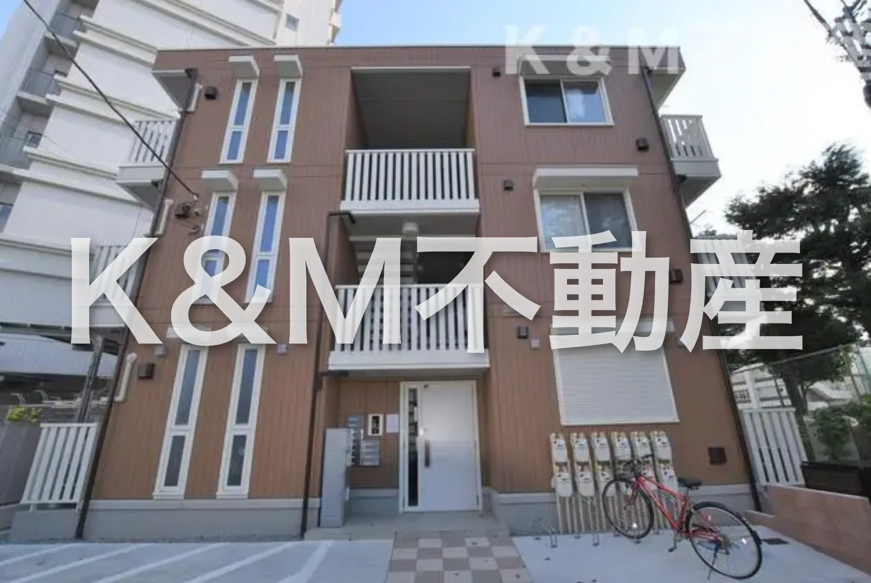 イルミナル 302 外観