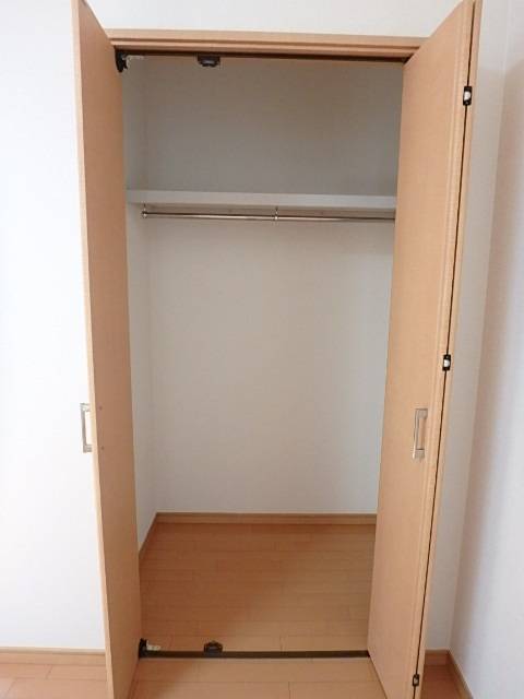 クレフラスト豊四季 0103 収納