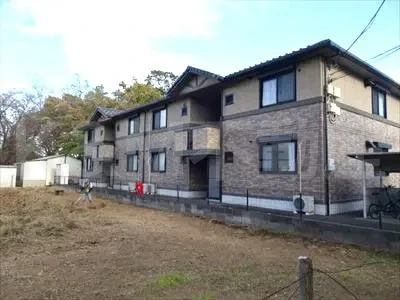 ファミーユ低見台 105 外観