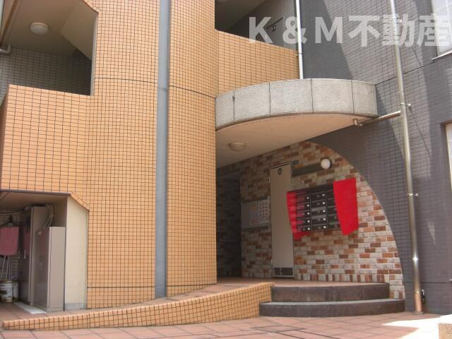 コンブリオ柏 202 玄関