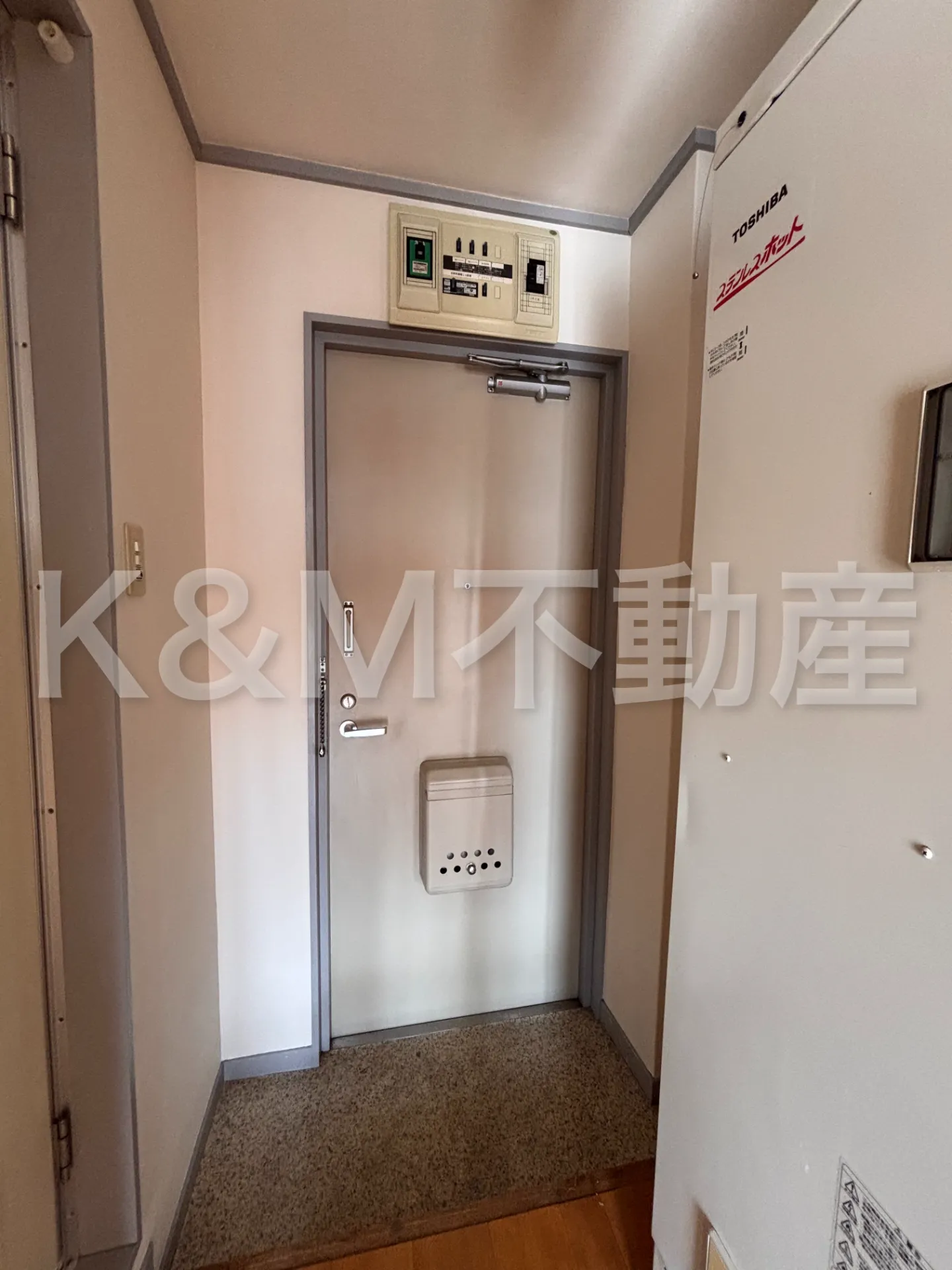 アビタシオン南柏 302 玄関