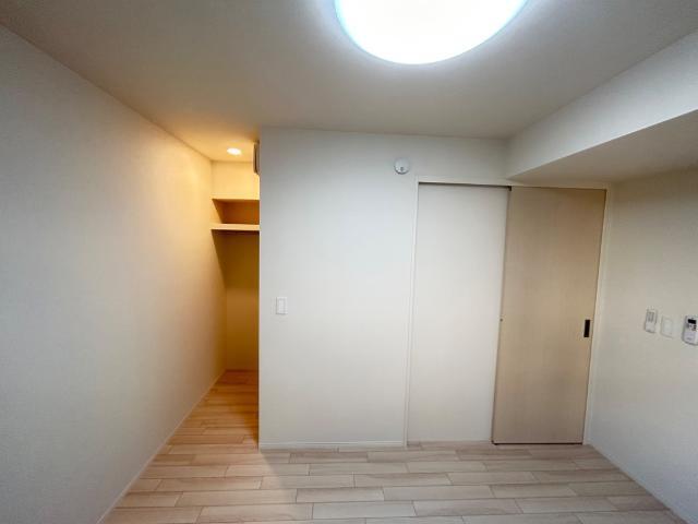 アンブレラ 101 玄関